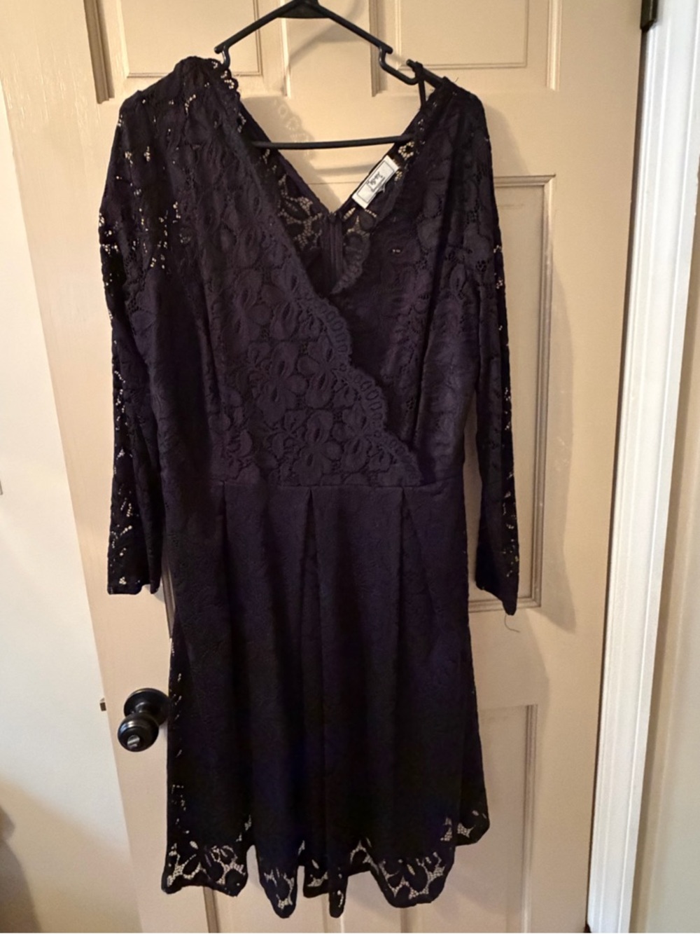 Women’s Black Lace Long Sleeve Wrap Dress